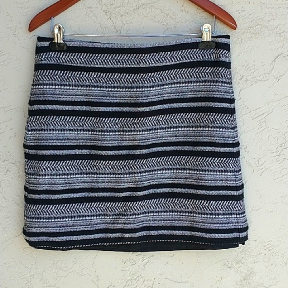 ANN TAYLOR LOFT Mini Skirt Size 8